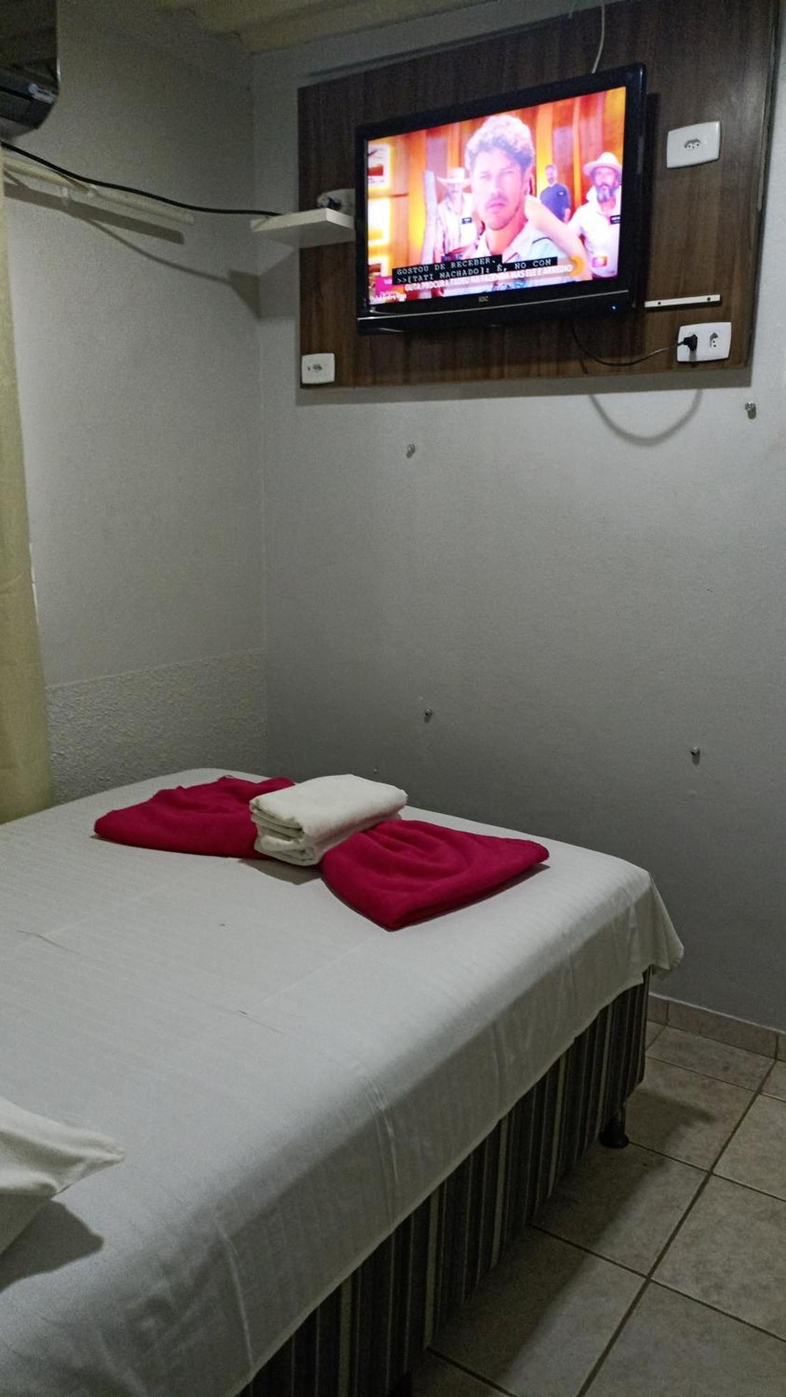 Hotel Entre Rios Paraíso do Tocantins Kamer foto